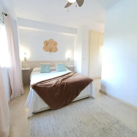 Pareada El Rodeito Con Piscina Propia