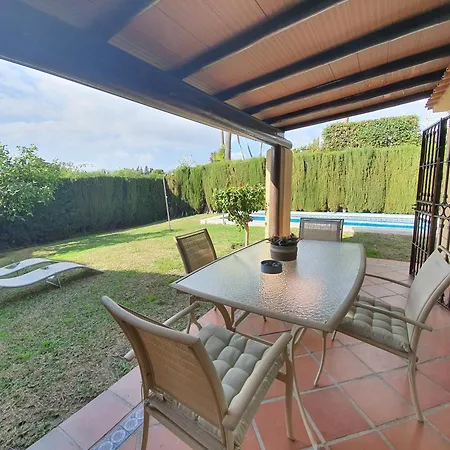 Pareada El Rodeito Con Piscina Propia Dom wakacyjny