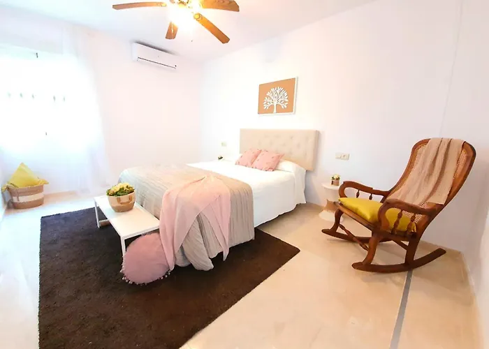 Dom wakacyjny Pareada El Rodeito Con Piscina Propia Marbella