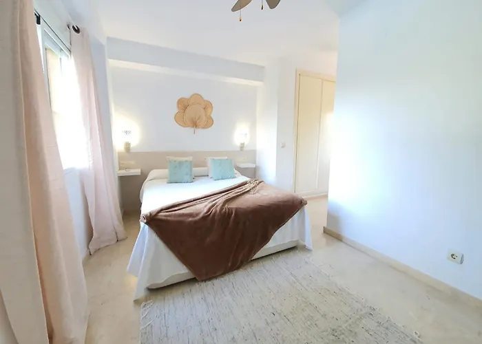 Pareada El Rodeito Con Piscina Propia