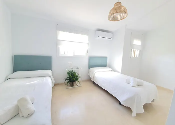 Pareada El Rodeito Con Piscina Propia Dom wakacyjny