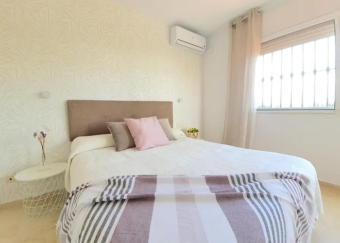 Pareada El Rodeito Con Piscina Propia Dom wakacyjny *