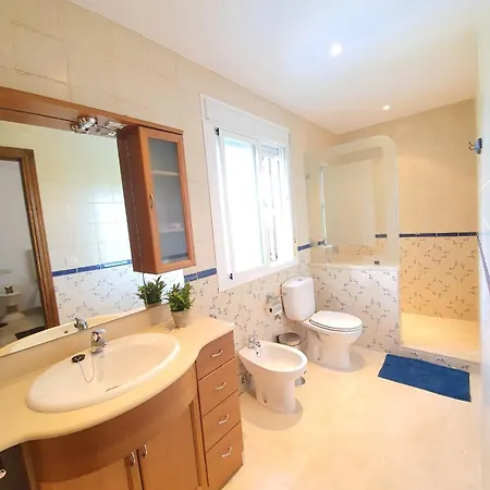 Pareada El Rodeito Con Piscina Propia * Марбелья