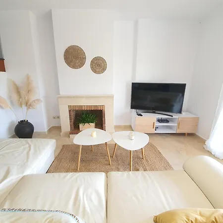 Pareada El Rodeito Con Piscina Propia Будинок відпочинку Марбелья